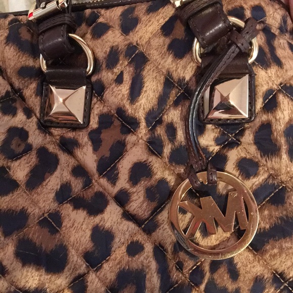 Michael Kors hand bag - Picture 3 of 4